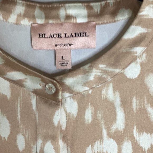Black Label by Chico's Printed Tan/Cream Blouse/Shirt/Top in Size Large - Picture 5 of 13